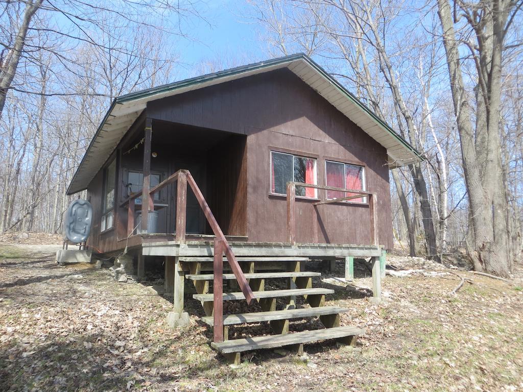 Hotel Lake Wolsey Cabins Gore Bay Zimmer foto