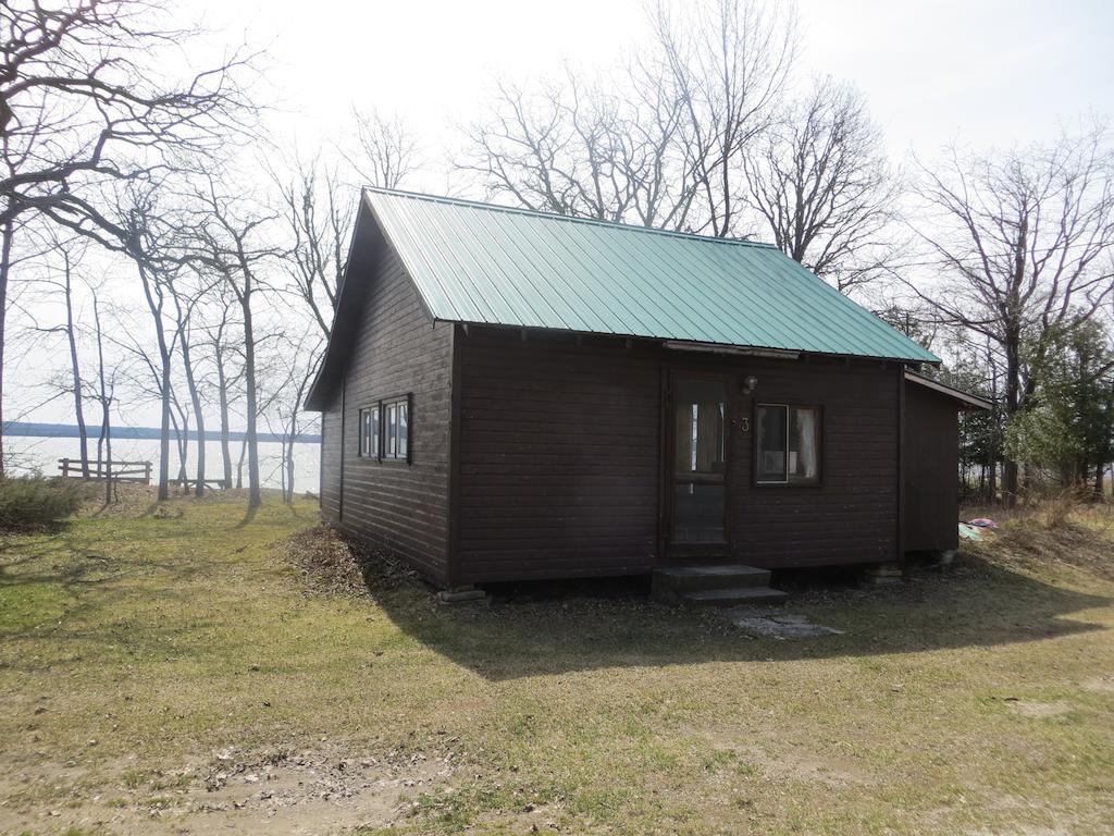 Hotel Lake Wolsey Cabins Gore Bay Zimmer foto