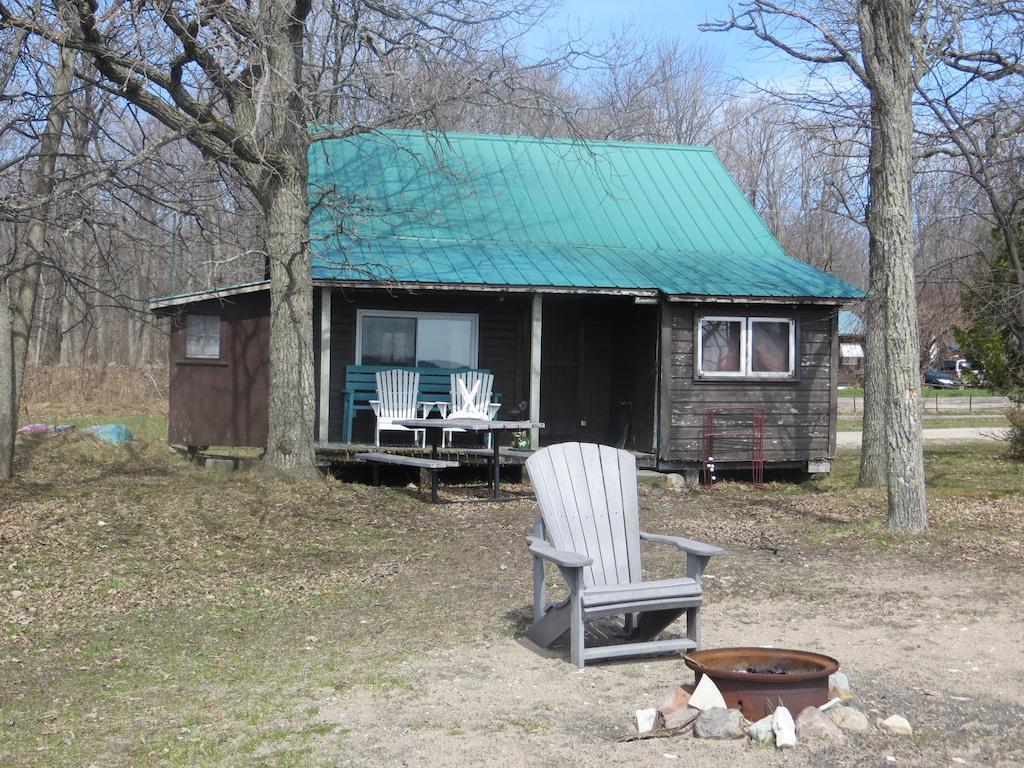 Hotel Lake Wolsey Cabins Gore Bay Zimmer foto